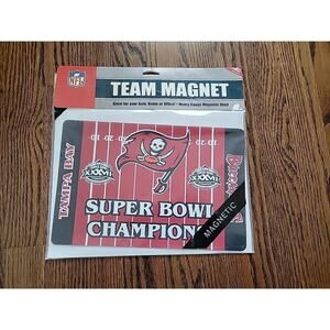 Tampa Bay Buccaneers Super Bowl XXXVII CHAMPS Car Team Magnet NEW IN PACKAGE